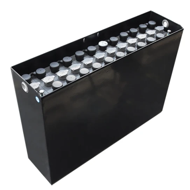 BATERIA CON COFRE 24V